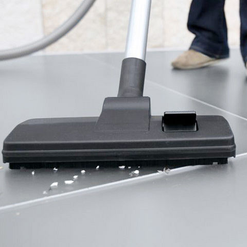 Stihl SE 122 Wet + Dry Vacuum